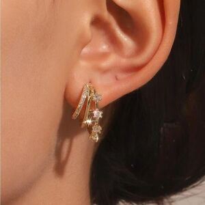 Gold diamond hoop earrings S396